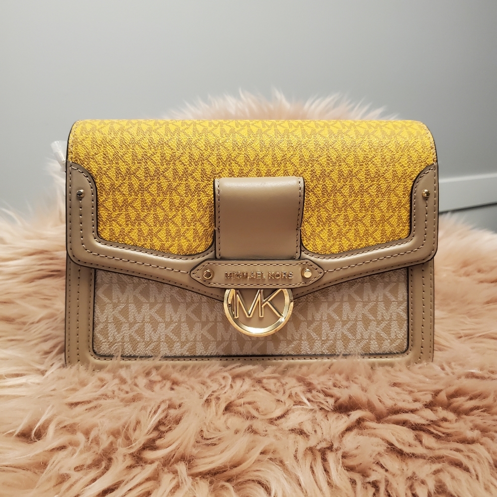 MK JESSIE MEDIUM TWO TONE LOGO SHOULDER BAG